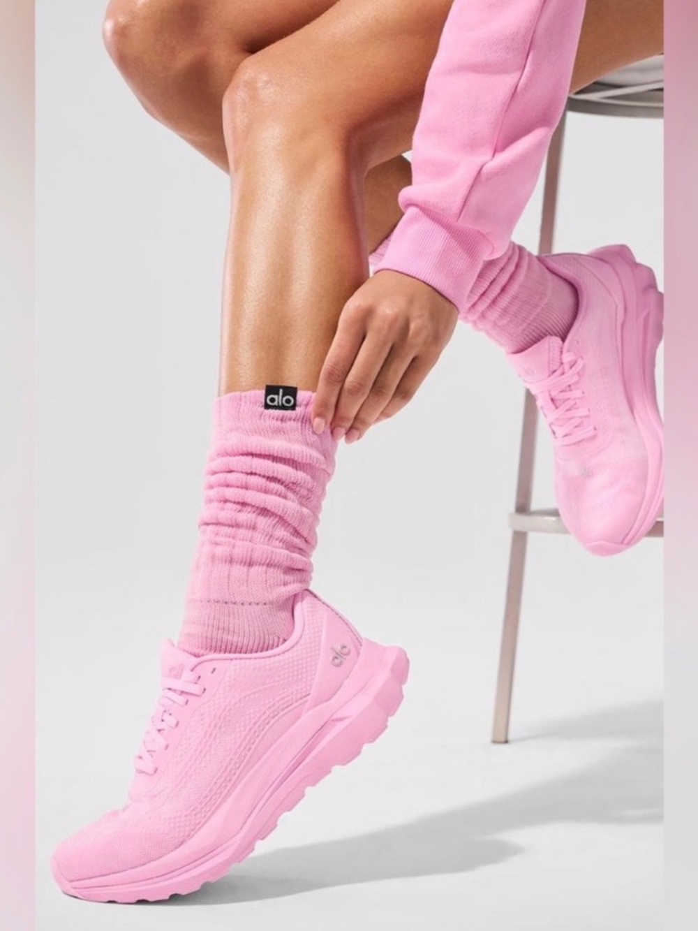 NWT alo Unisex Scrunch Socks, Size M, Sweet Pink